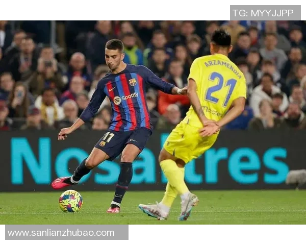 欧联杯曼联大胜巴萨引发争议判罚全场沸腾瞬间回顾