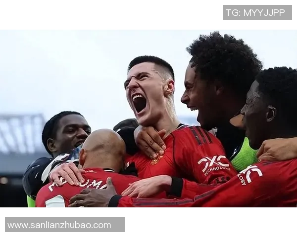 欧联杯精彩对决拜仁与曼联战成平局绝杀时刻震撼全场评论分析